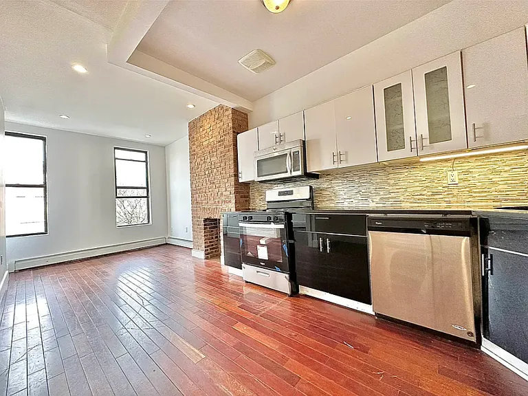 144 Sumpter St #3 — Photo 5