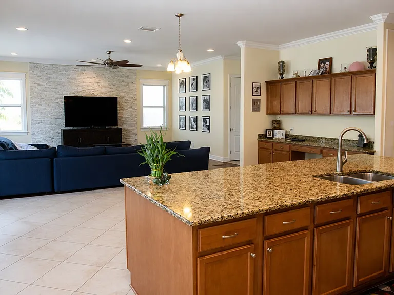 10531 Mistflower Ln — Photo 7
