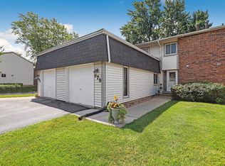 179 Roberts Rd, Bolingbrook, IL 60440