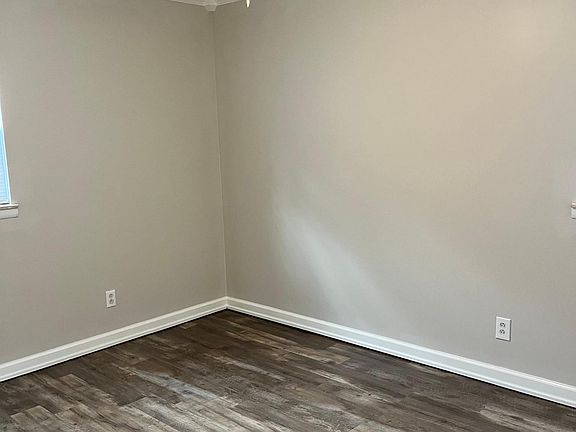 5th image of 3622 Arlington Dr