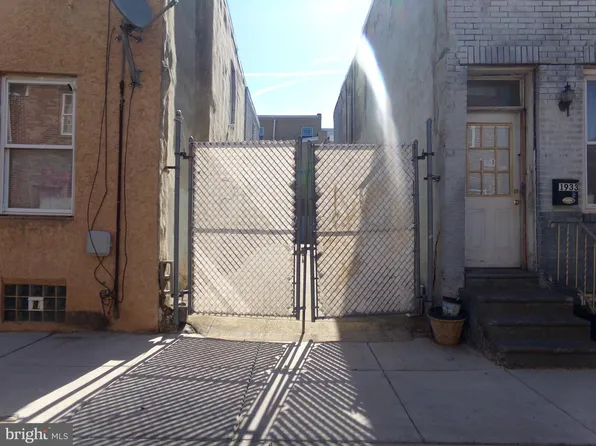 1935 N Palethorp St, Philadelphia, PA 19122