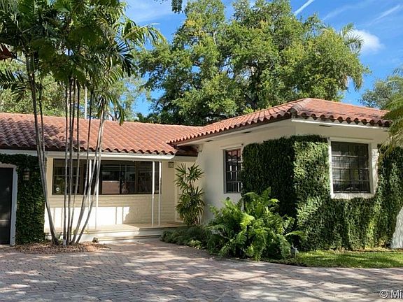 3rd image of 2481 Tigertail Ave #0