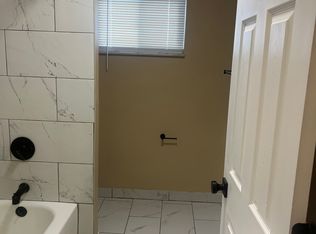 315 E Nepessing St APT 6, Lapeer, MI 48446