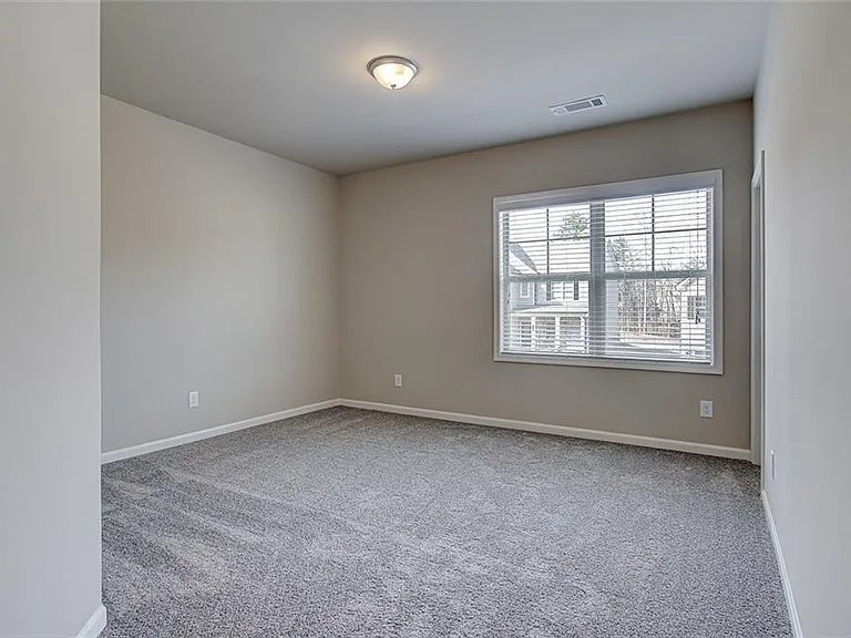 6976 Lancaster Xing — Photo 45
