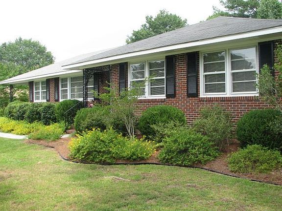 Gardenias and other flowering shrubs/trees