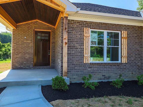 2nd image of 484 Sanctuary Cir #9