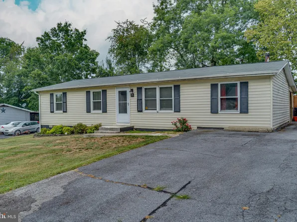 71 Apple Tree Dr, Ranson, WV 25438
