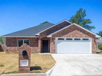 915 Stonegate Dr, Weatherford, OK, 73096