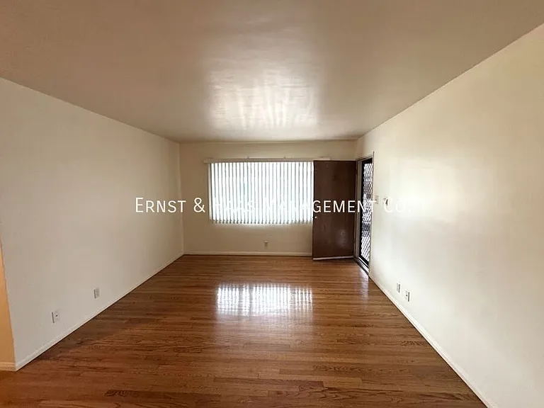 332 Magnolia Ave #K — Photo 5