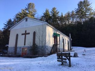 5749 Tamarack Rd, Renovo, PA 17764