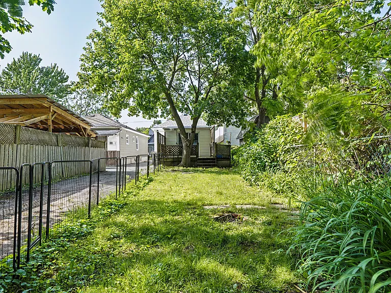 459 South St — Photo 42