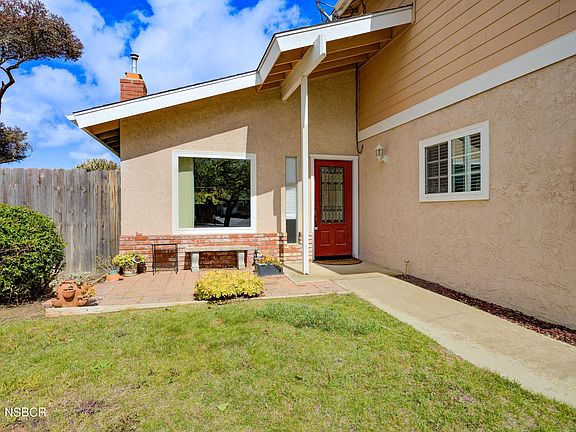 3rd image of 813 Lucinda Ct