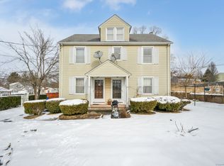 88 Saybrook Rd, Middletown, CT 06457