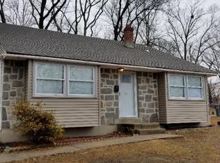 2305 N Cuthbert Dr, Lindenwold, NJ 08021