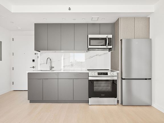 2nd image of 1499 Bedford Ave #10H