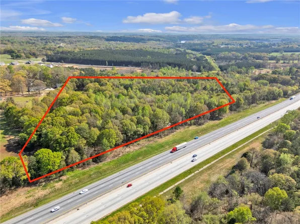 Nannies Cir, Williamston, SC 29697