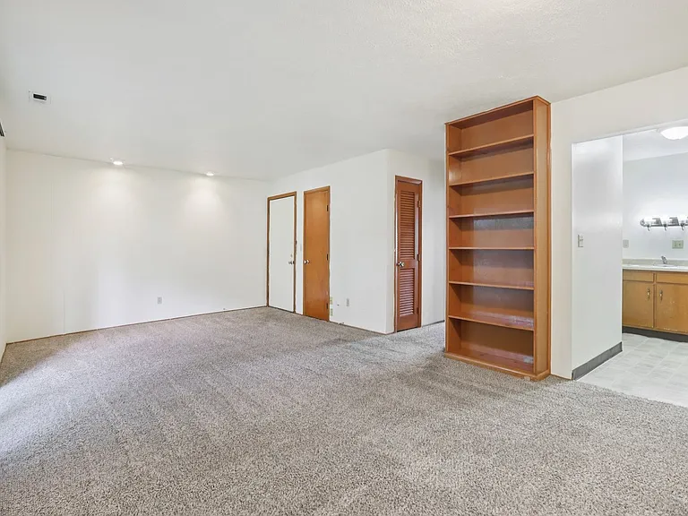 Fountain Park Apartments | Specials Available — Photo 34