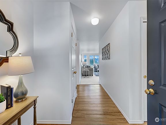 4th image of 22441 SE 42nd Terrace #2198
