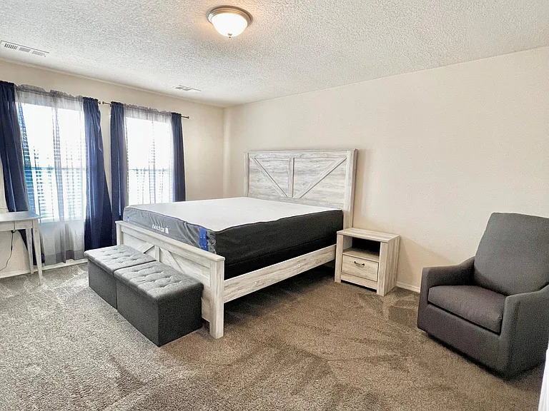 10919 Fort Point Ln NE — Photo 46