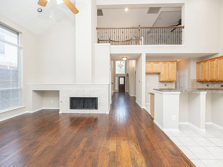 2404 Heather Glen Dr — Photo 21