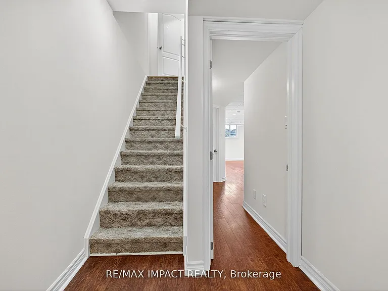 1384 W Rennie St — Photo 19