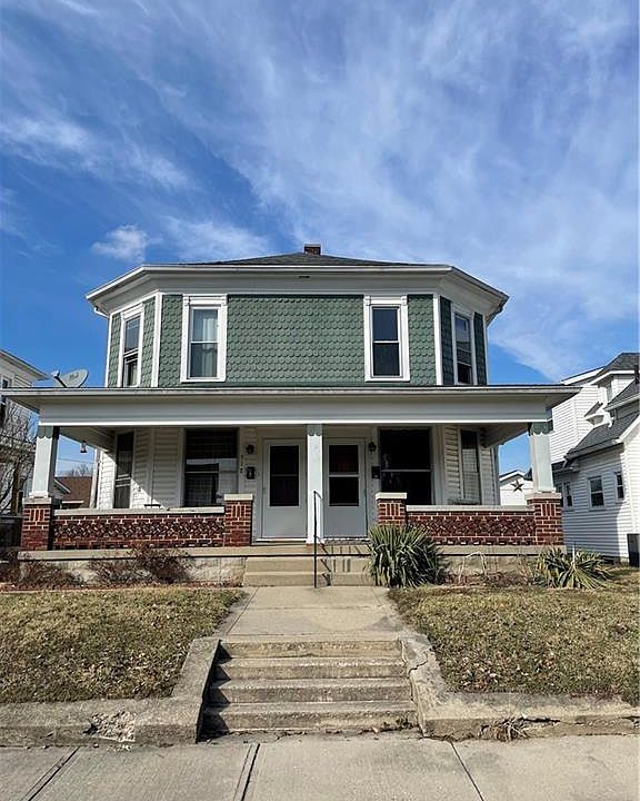 1st image of 916 W Greene St