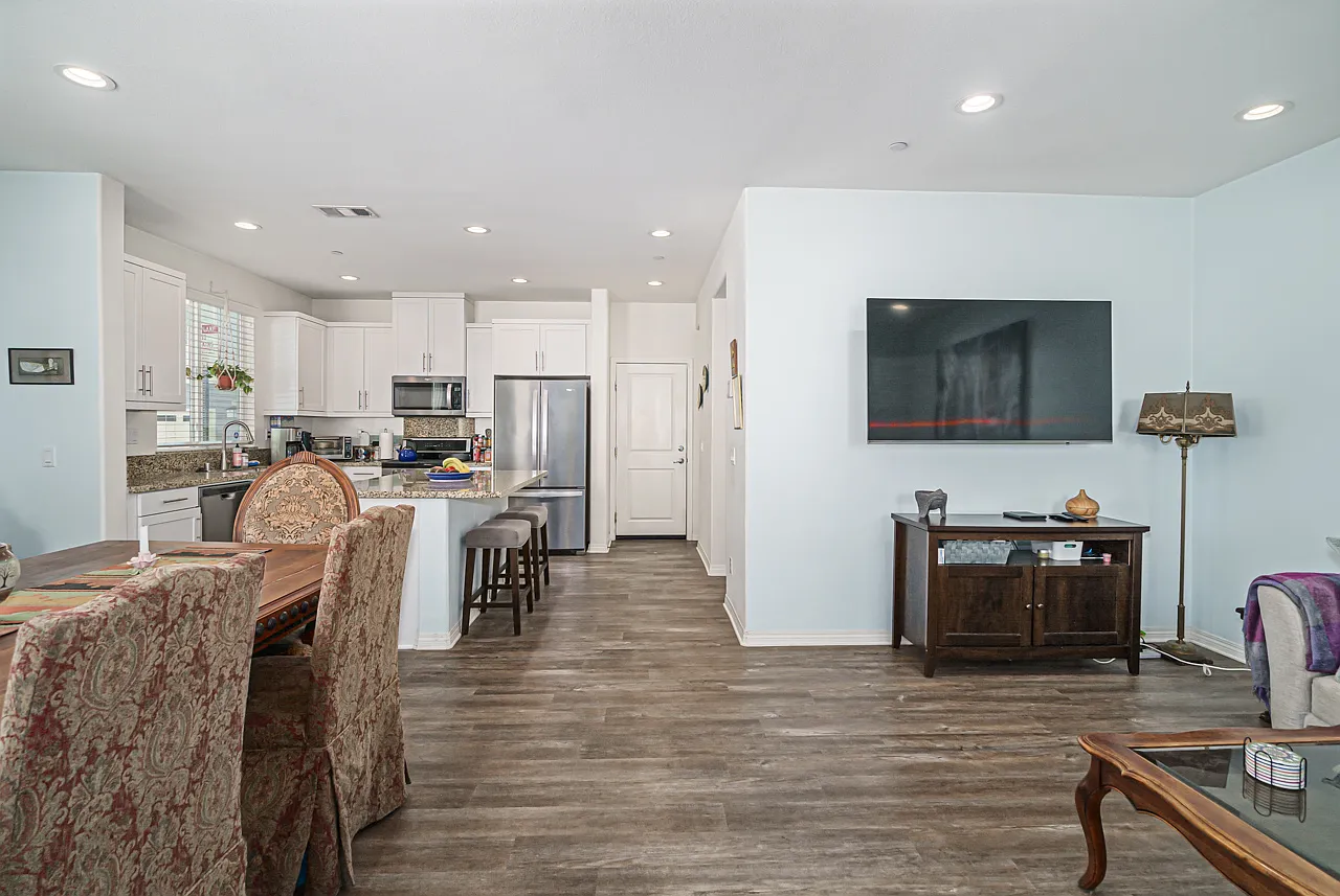 512 Heron Lane - 1 — Photo 3