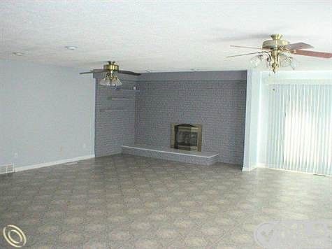 Family Room.jpg