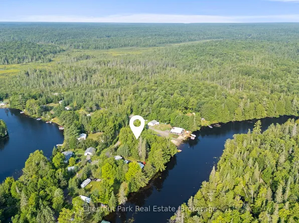 1025 Moes Rd, Bracebridge, ON P1L 1X3