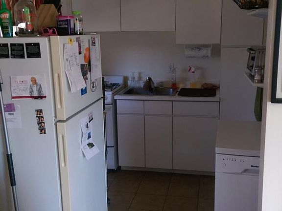 3rd image of 4891 Oaklawn Dr #2