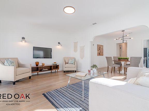 3rd image of 336 N Kingsley Dr #336