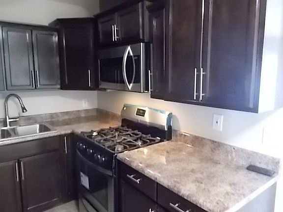 4th image of 2511 S Carol Ave