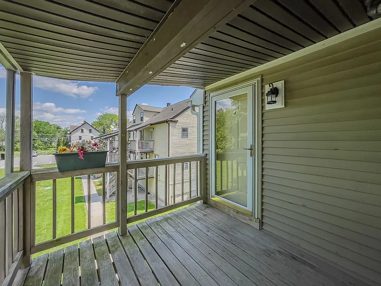 Fitchville Inn Apts. — Photo 9