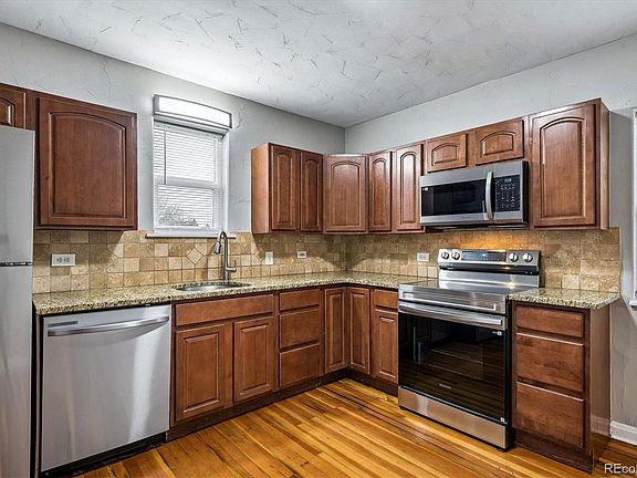 4th image of 2037 Geneva Street