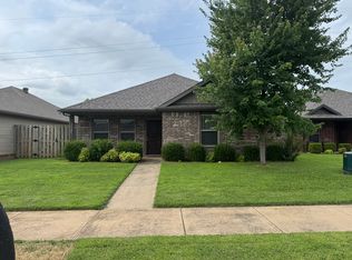 3904 SW Capstone Ave, Bentonville, AR 72712