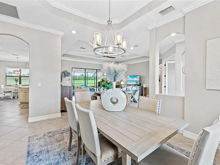 5623 Mulligan Way — Photo 8