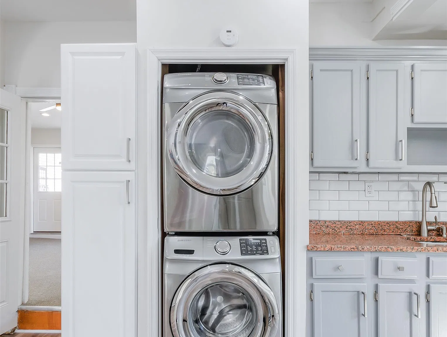 3 bed, 2.0 bath, $3,650 — Photo 4