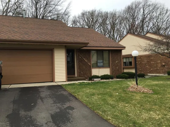 544 Cherry Ln, Holland, MI 49424