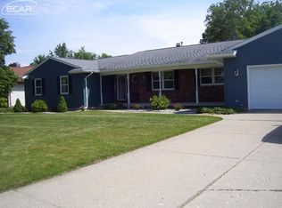 8339 Apple Blossom Ln, Flushing, MI