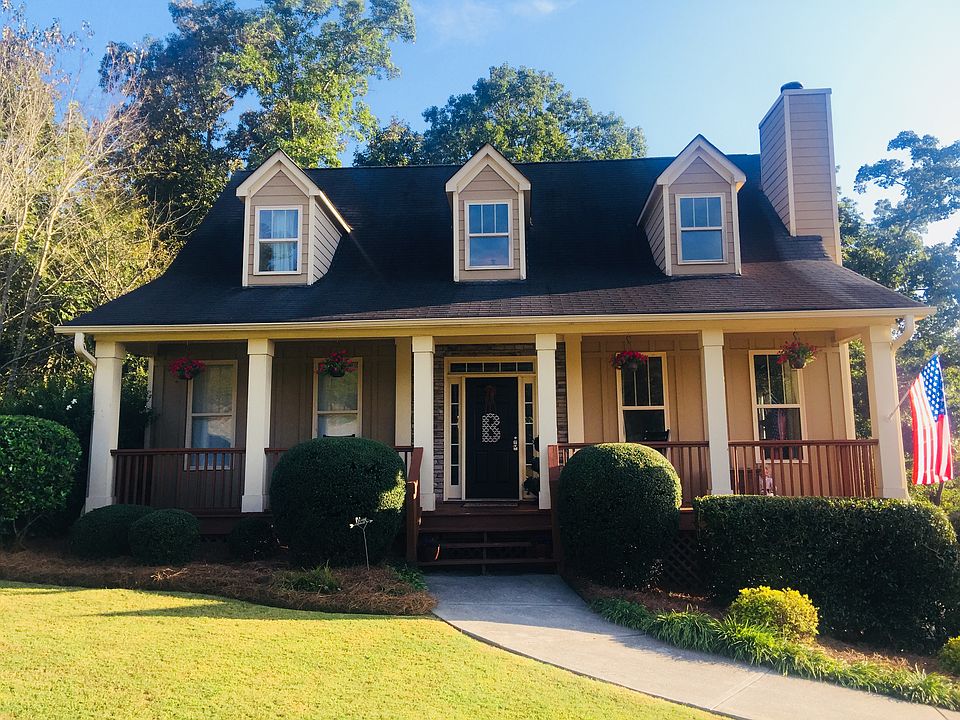 2nd image of 29 Laurel Way