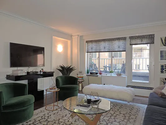 Rented by essential NEW YORK Real Estate | media 8