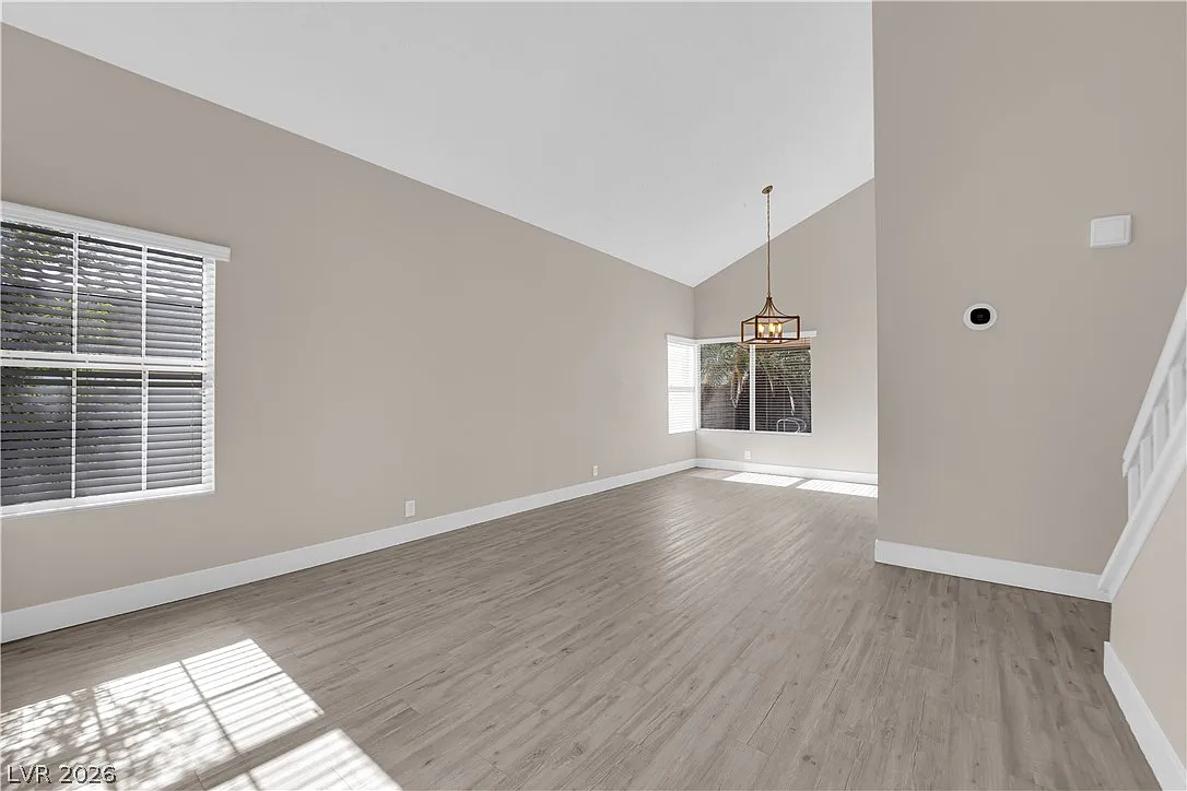 3 bed, 2.5 bath, 1558 sqft, $2,700 — Photo 1
