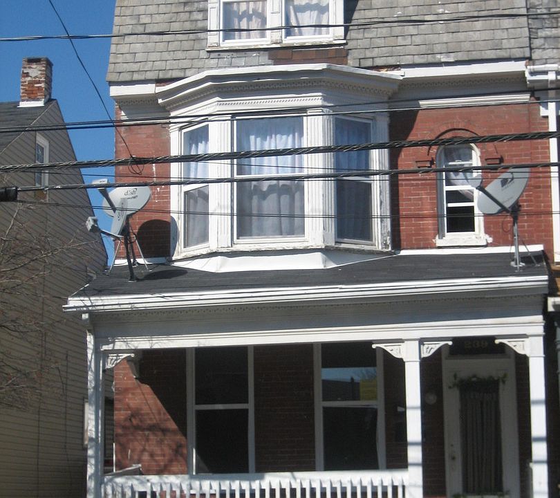 1st image of 239 E College Ave #2