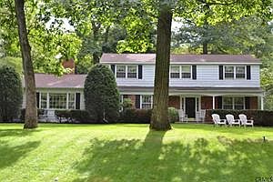 1st image of 11 Tamarack Ln