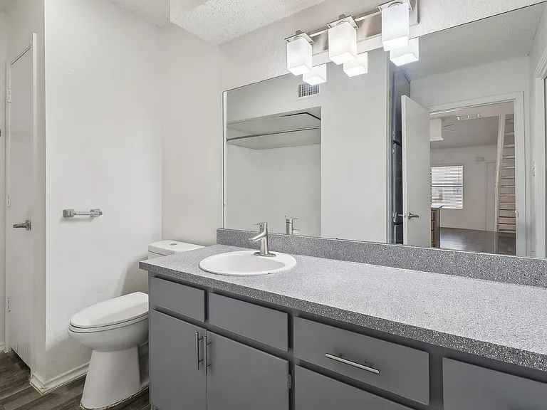Hampton Townhomes — Photo 12