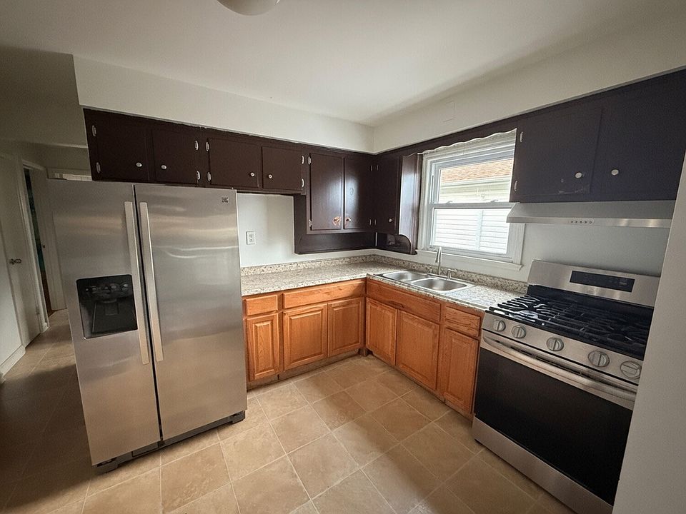 1st image of 157-38 98th St #2