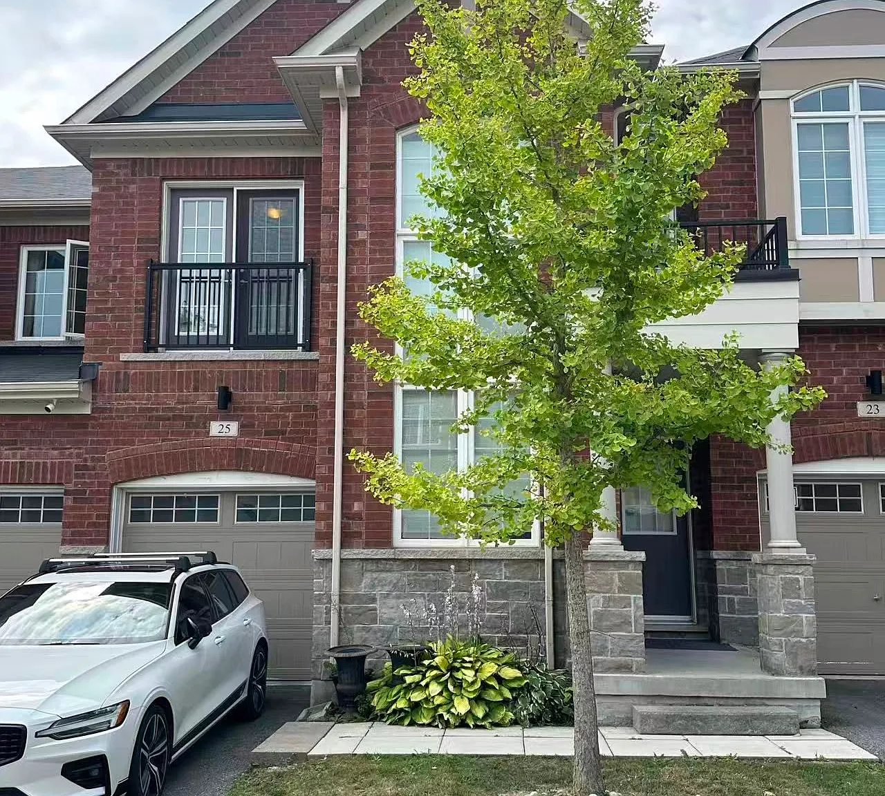 3 bed, $3,600 — Photo 1