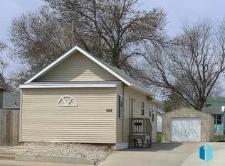 905 N Cliff Ave, Sioux Falls, SD 57103