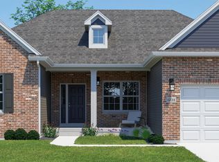 68 N Larwick Cir, Valparaiso, IN 46385