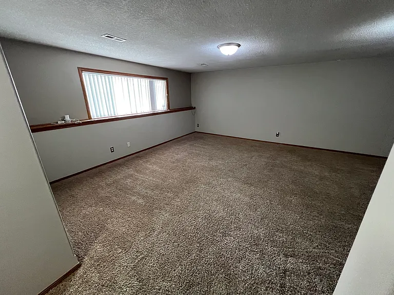 2430 S Gatewood St — Photo 19